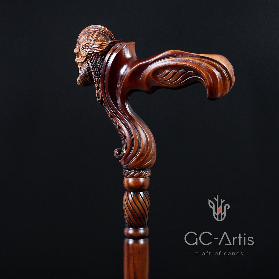 Viking Warrior - Canne de marche en bois avec poignée ergonomique