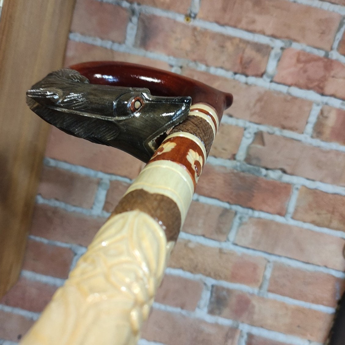 Hand Carved Wooden Walking Cane Stick - Wolf, Unique Wood crafted cane for men women, stylish gift for men womwen comfortable walking stick