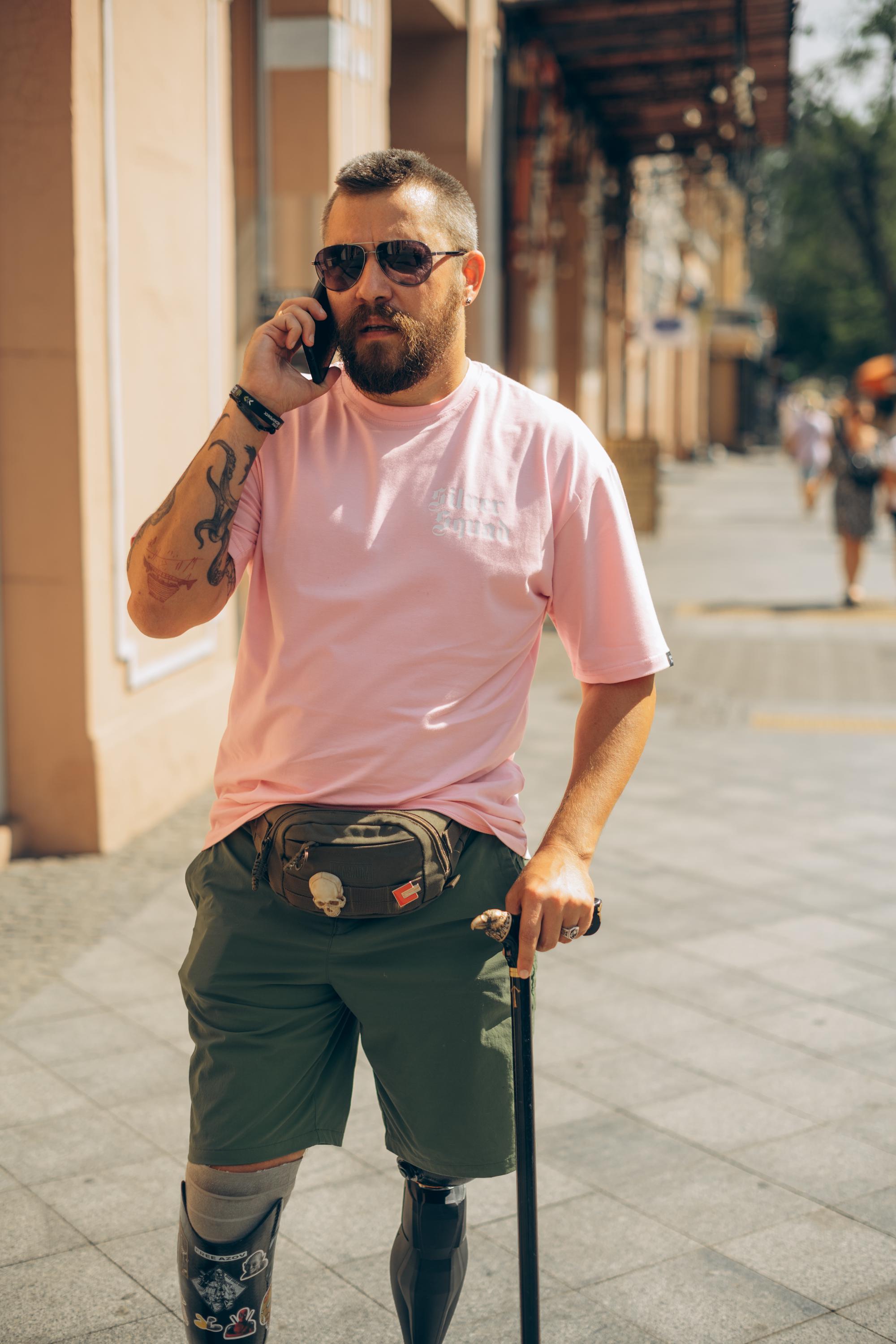 Bronze Raven Head Walking Cane - Goth Style Black Wood Walking Stick with brass decoration