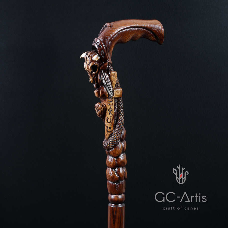 Canne en bois Bâton de marche Crâne de bison et serpent