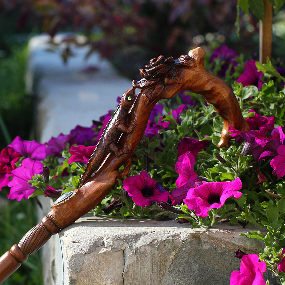 Canne sculptée à la main 