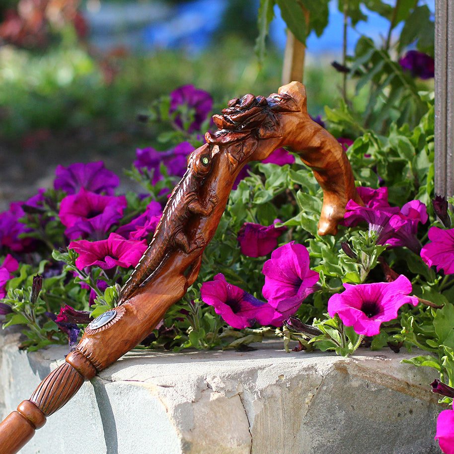Canne sculptée à la main 