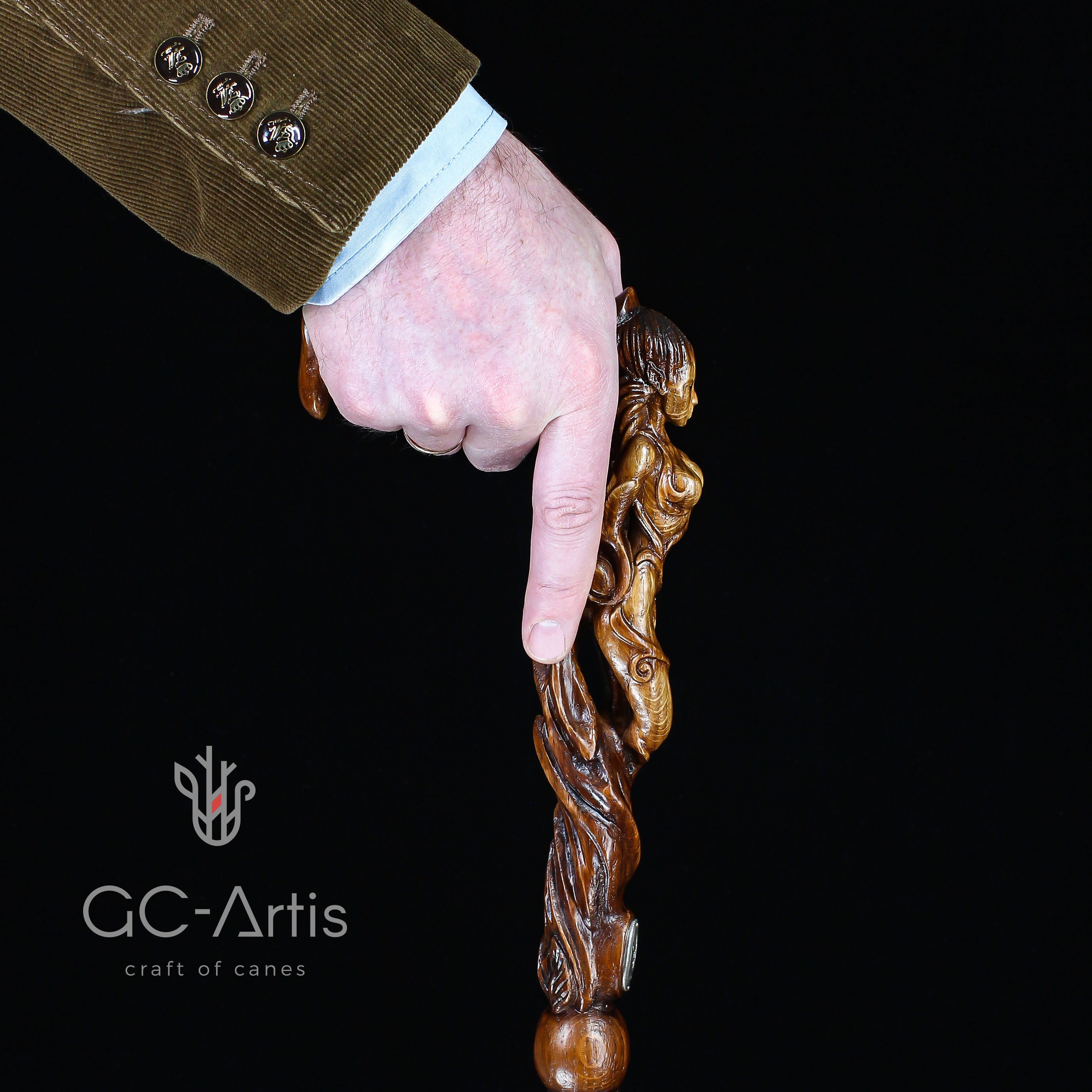 Дерев'яна палиця-тростина 