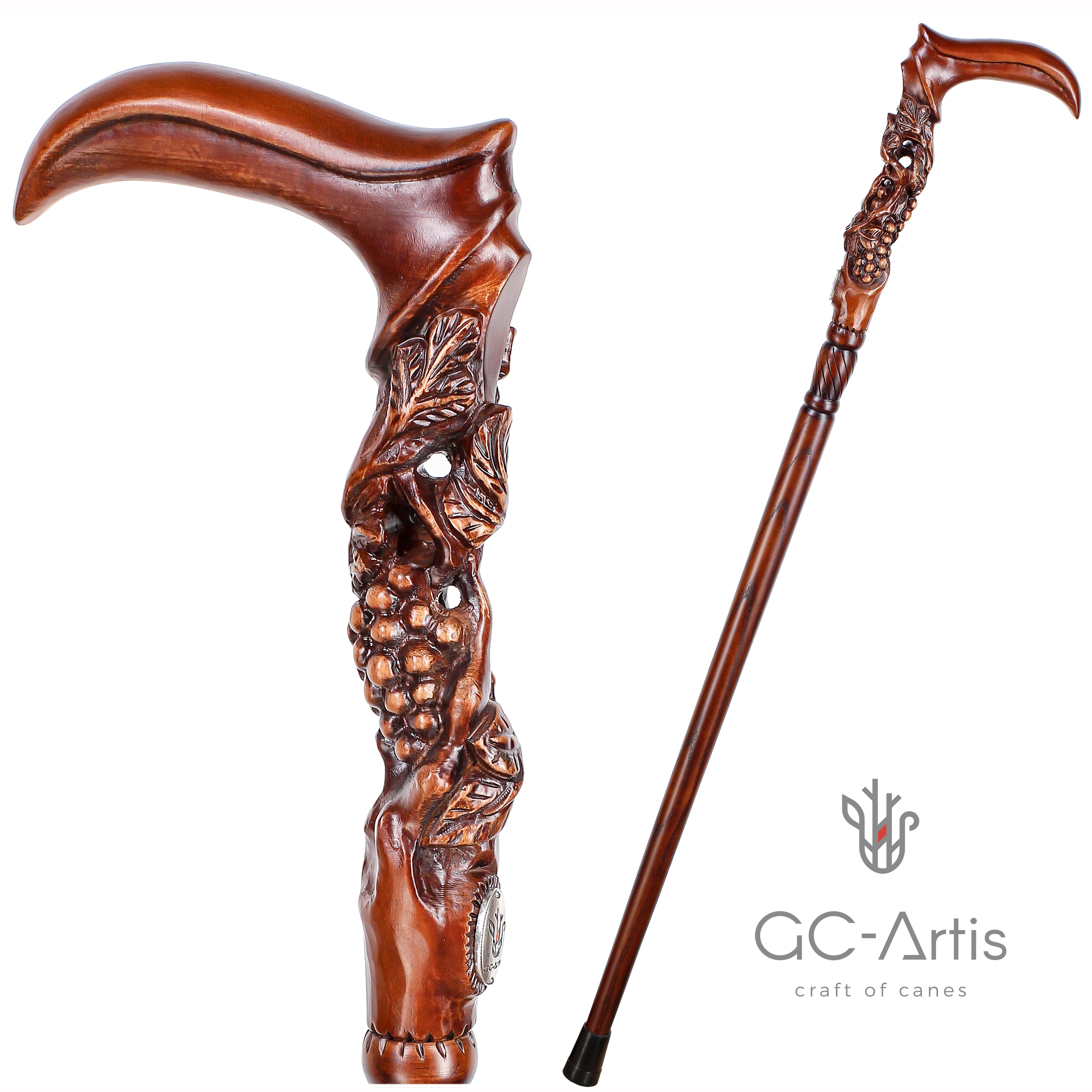 Дерев'яна тростина з багатим гравіюванням винограду та лоз