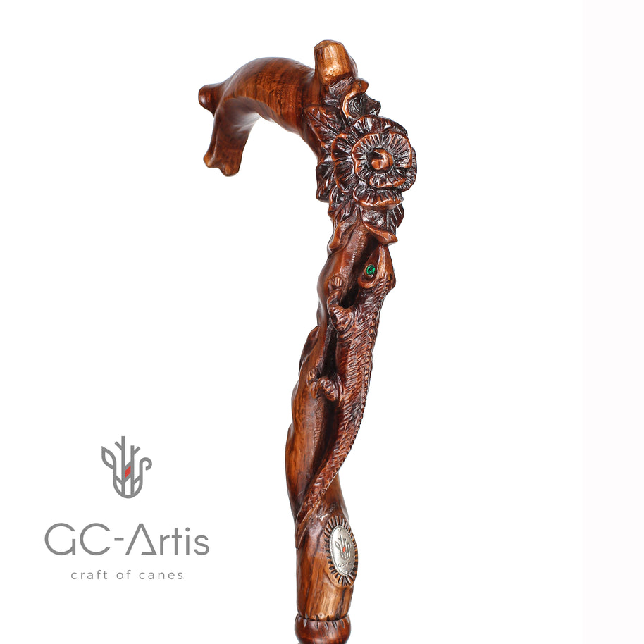Canne sculptée à la main 