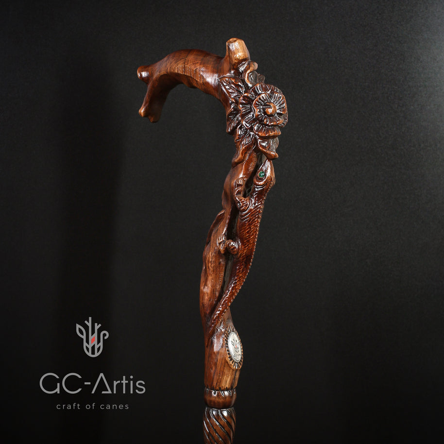Canne sculptée à la main 