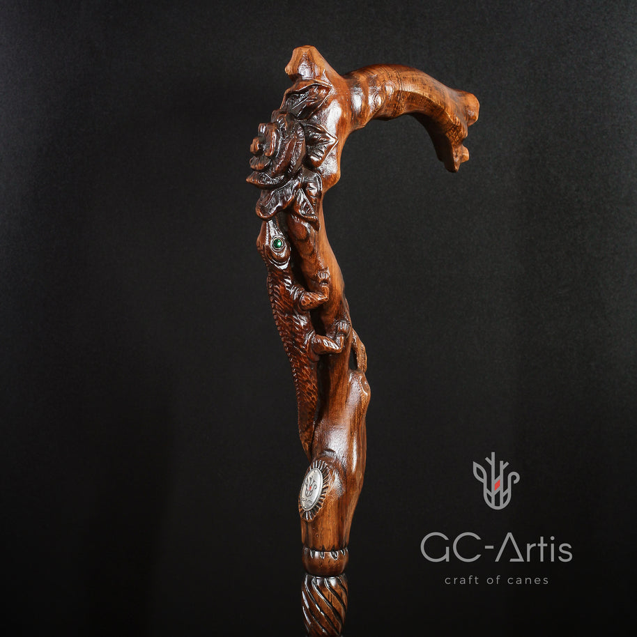 Canne sculptée à la main 