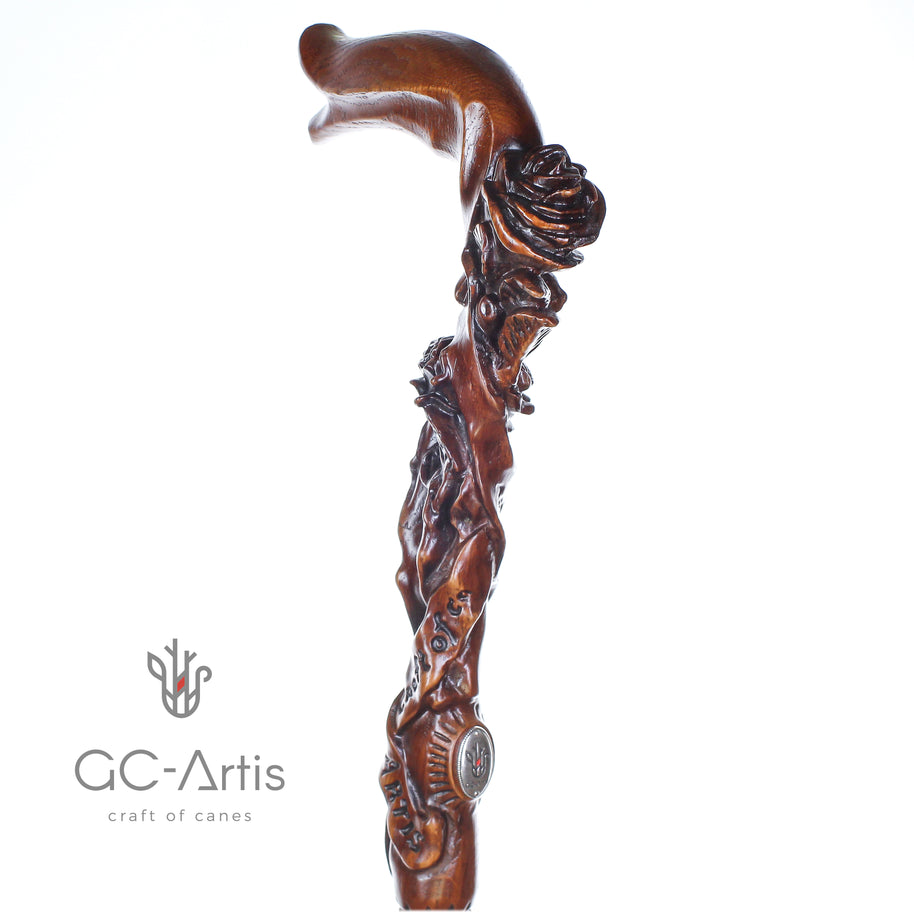 Canne de marche en bois foncé motif rose pour femmes