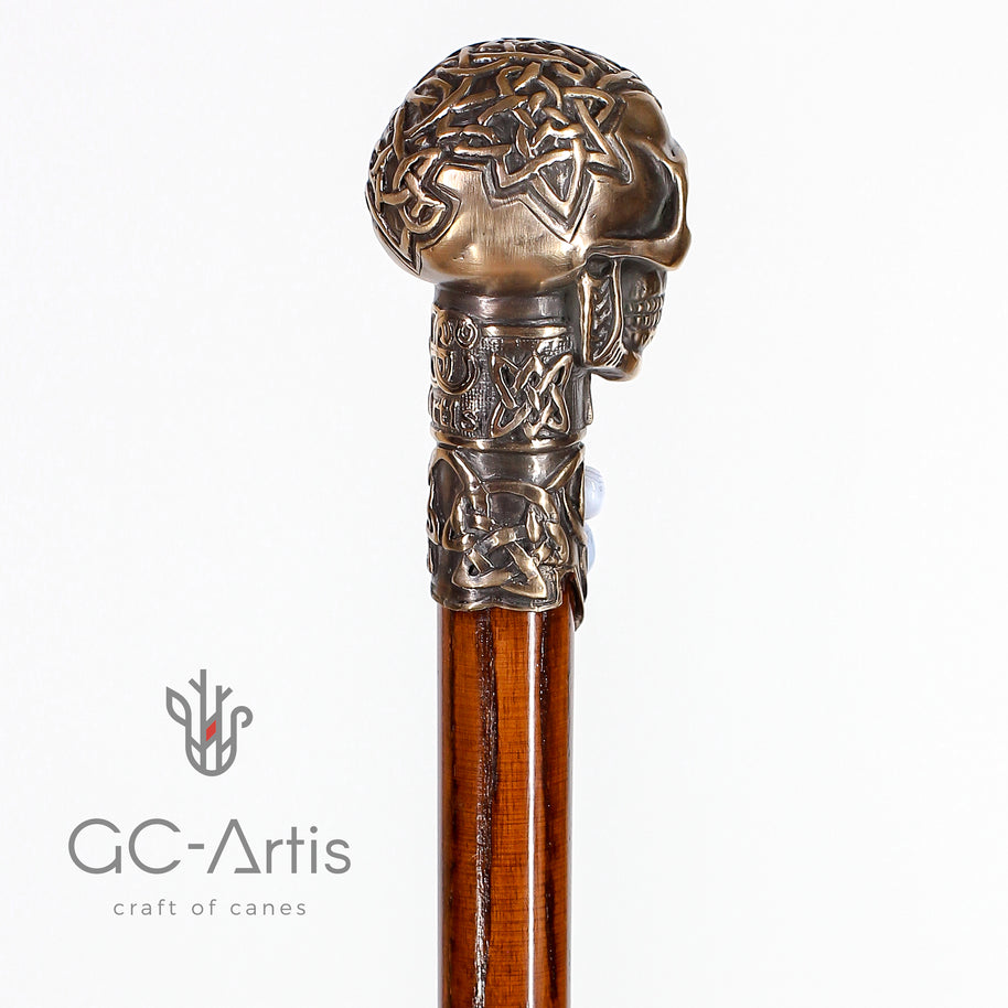 Pommeau de canne en forme de crâne en bronze
