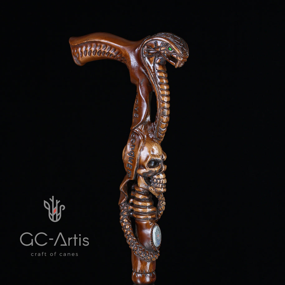 Canne Bâton de Marche en Bois Foncé COBRA Serpent avec Crâne